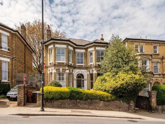 Apartment for rent in West Norwood, Greater London