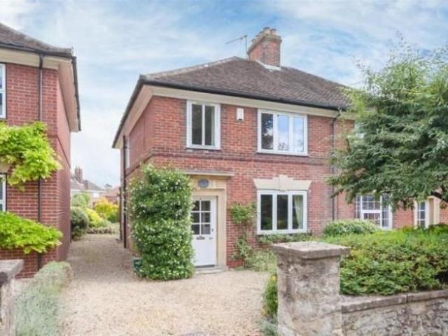 House for rent in Gipsy Lane Estate, The Slade