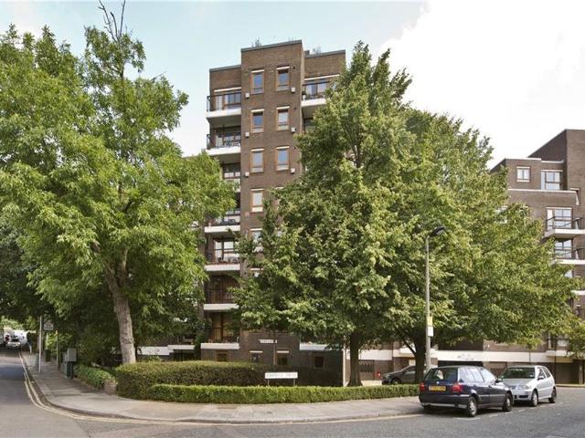 Studio for rent in London Borough of Richmond upon Thames, Greater London