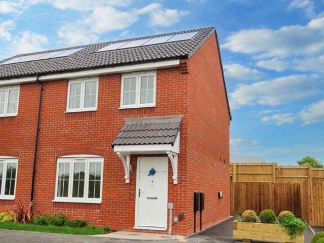 House for sale in Camp Hill, Warwickshire