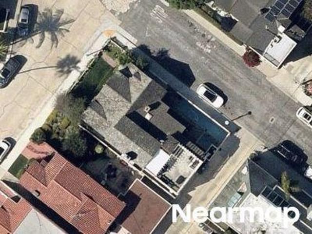 House for sale in Long Beach, California