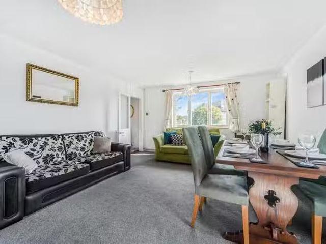 Apartment for rent in Town Furze, The Slade