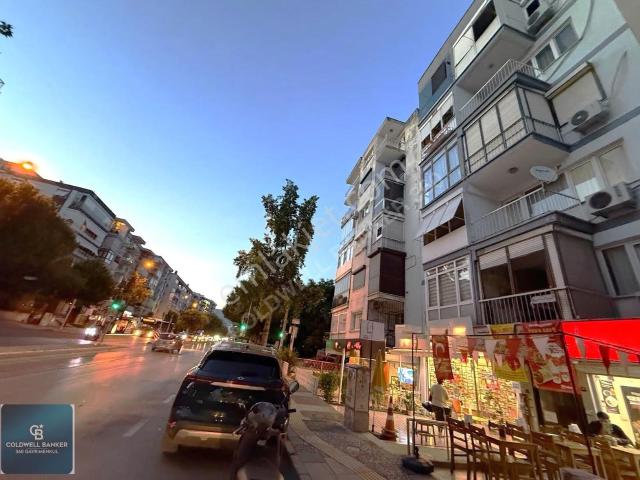 Karşiyaka, İzmir içerisinde kiralık mülk