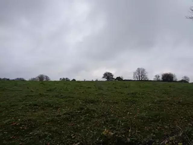 Terrain vente à Cosne-Cours-sur-Loire, Giry
