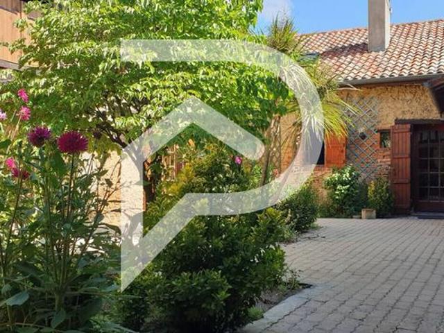 Maison vente à Mazerolles, Charente