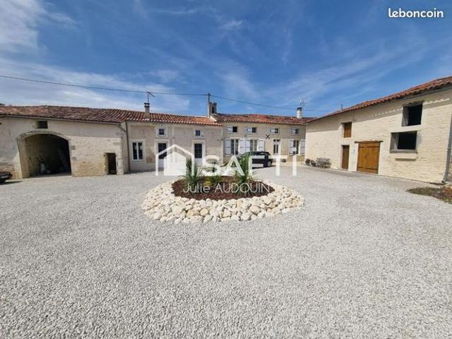 Maison vente à Saint-Jean-d'Angély, Cressé