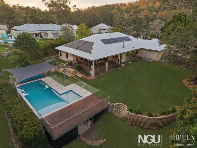 House for sale in Mount Crosby, City of Brisbane