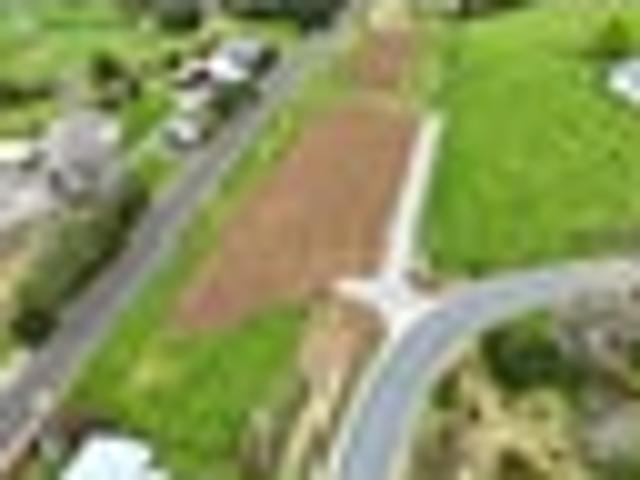 Land for sale in Awhitu, Oroua County