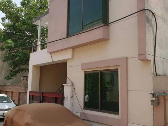 House for sale in Faisalabad, Islamabad Capital Territory