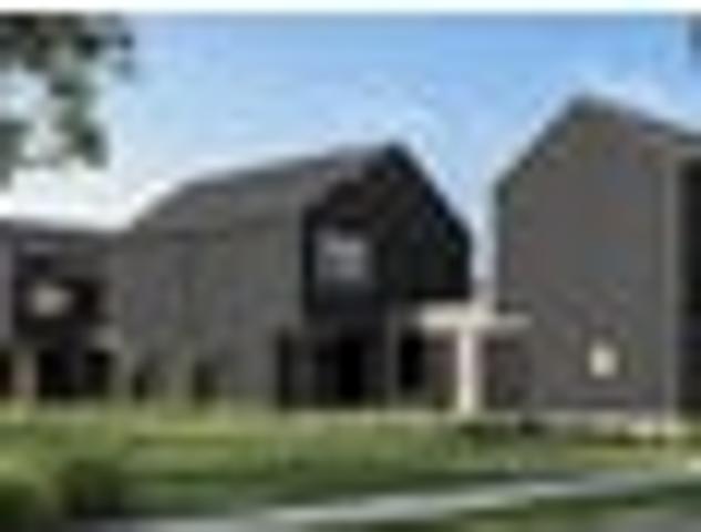 Townhouse for sale in Chaslands, Canterbury