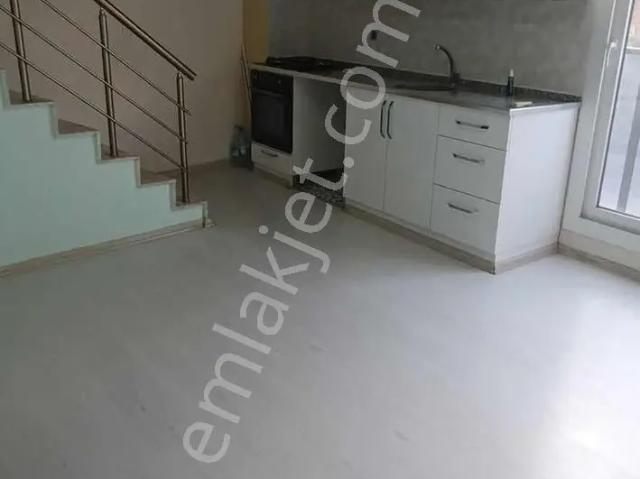 Bayrakli, İzmir içerisinde satılık mülk