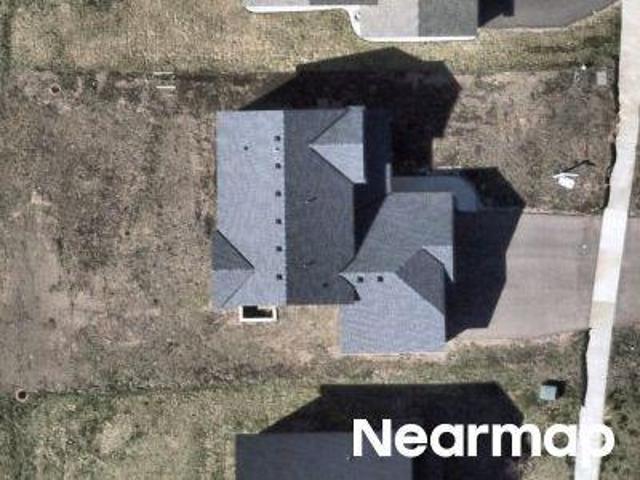 House for sale in Lakeville