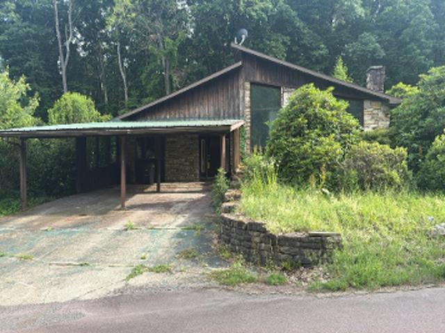 House for sale in Garrett, Maryland