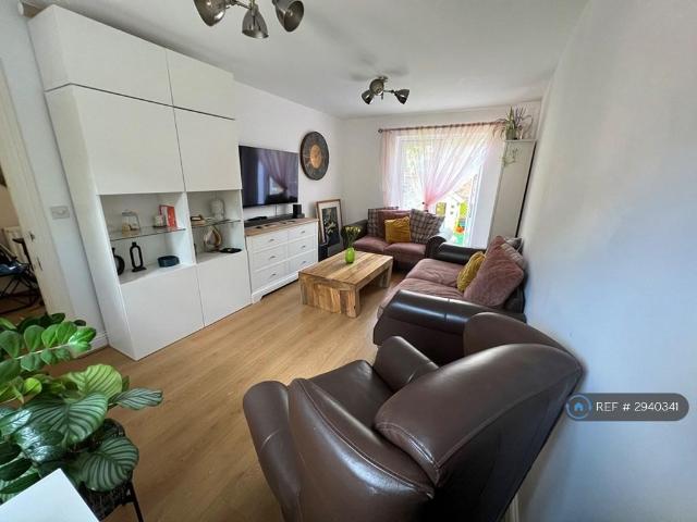 House for rent in Chesterton, Arbury