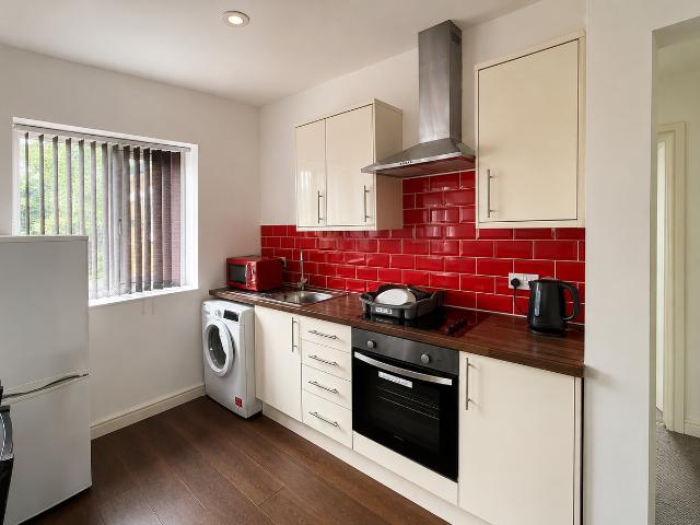Studio for rent in Elmfield, Leicestershire