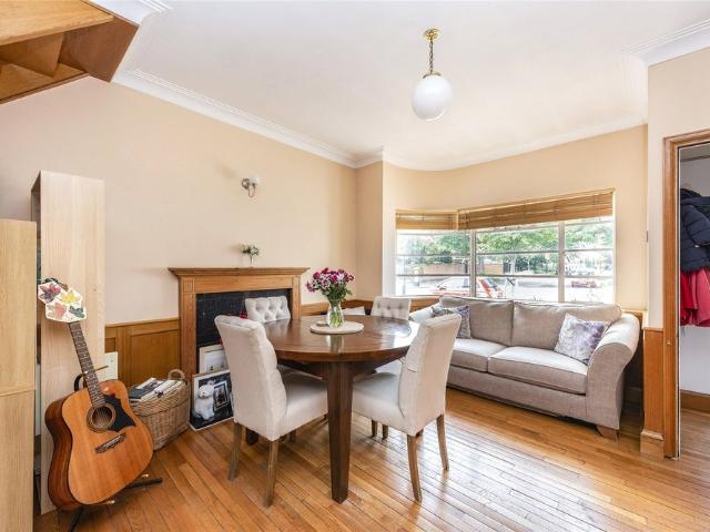 House for rent in Whitton, Greater London