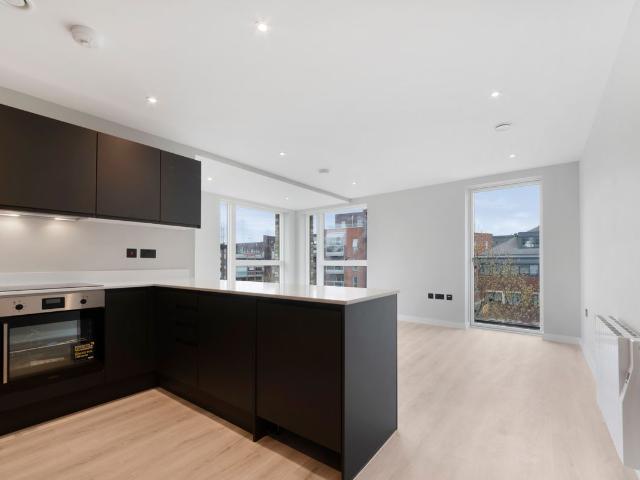 Apartment for rent in Dudden Hill, Greater London