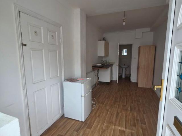 Studio for rent in Dollis Hill, Greater London