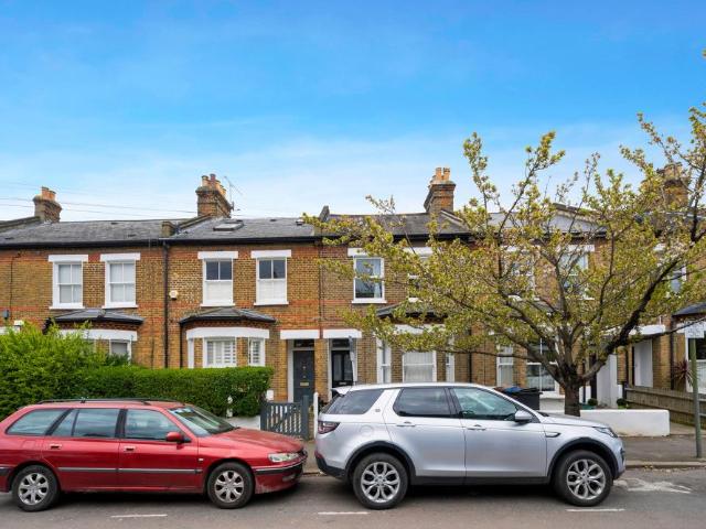 House for rent in London Borough of Merton, Merton Park