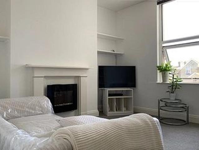 Apartment for rent in Upton, Acol