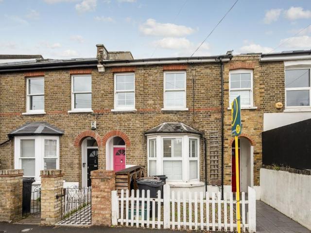 House for rent in London Borough of Merton, Merton Park