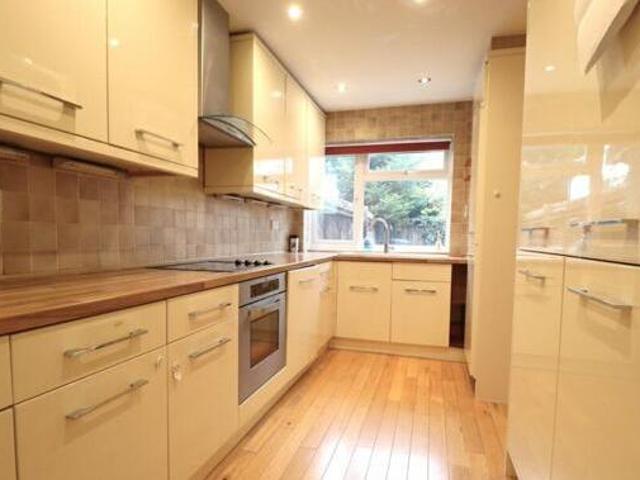 House for sale in Lee Chapel, Essex