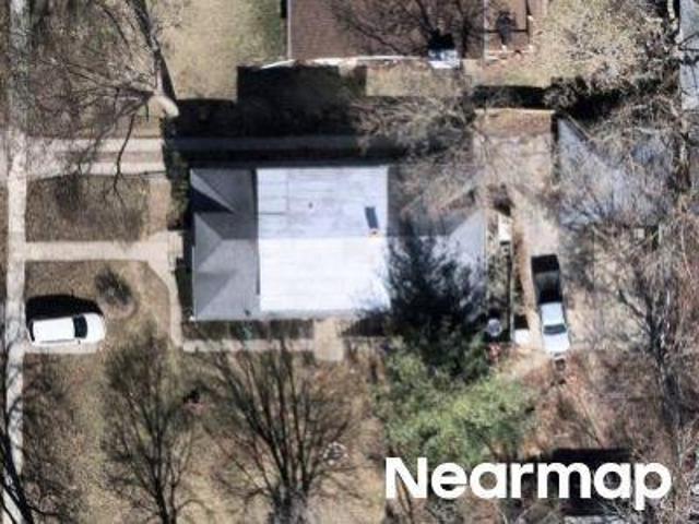 House for sale in Mchenry, Illinois