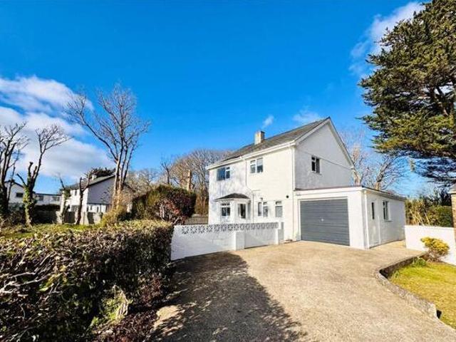 House for sale in Pwllheli