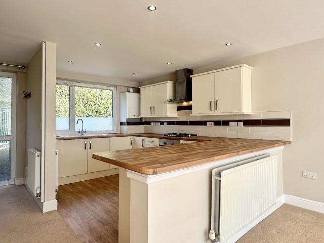 Apartment for rent in Nangreaves, Wales