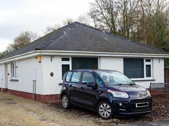 House for sale in Ammanford, Wales