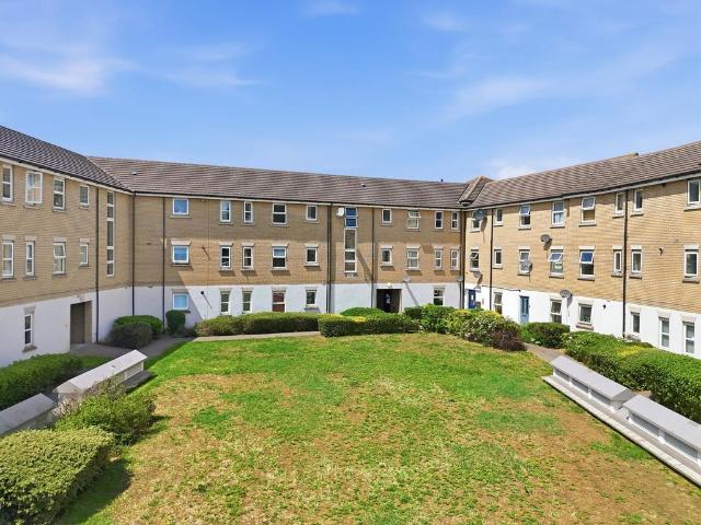 Apartment for rent in Little Heath, Greater London