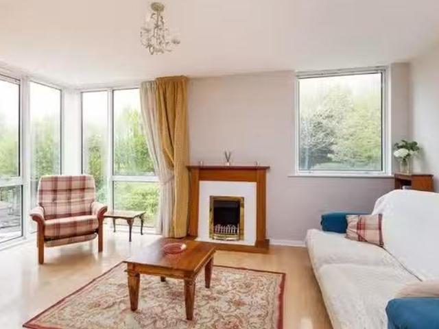 Apartment to rent in Bluebell, North Tipperary