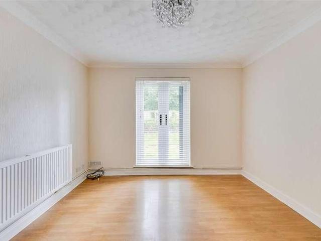 Apartment for rent in Falcon Lodge, Wales