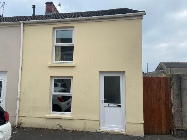 House for rent in Llanelli, Wales