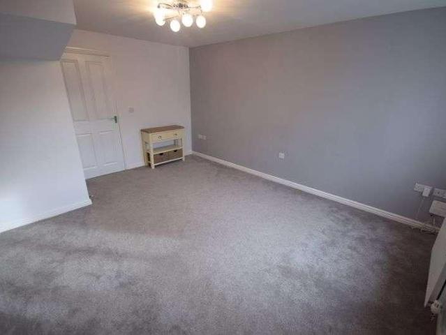 Townhouse for rent in Cummersdale, Carlisle