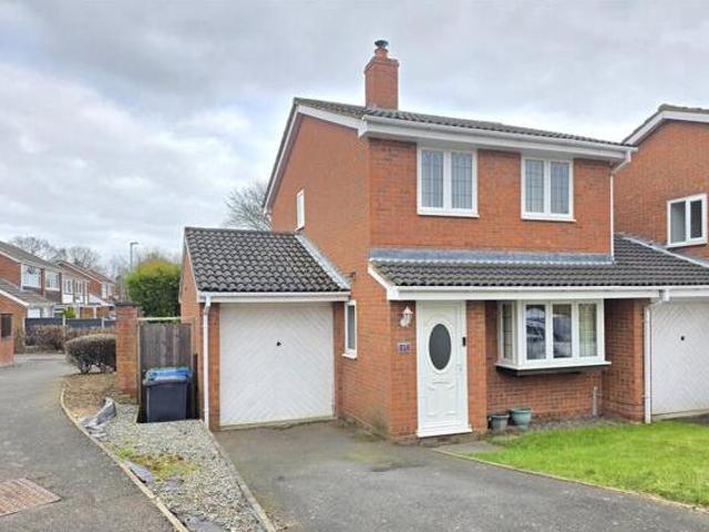House for sale in Kettlebrook, Staffordshire