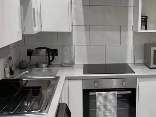 Apartment for rent in Dowanhill, Scotland