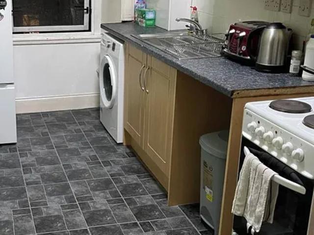 Apartment for rent in Dowanhill, Scotland