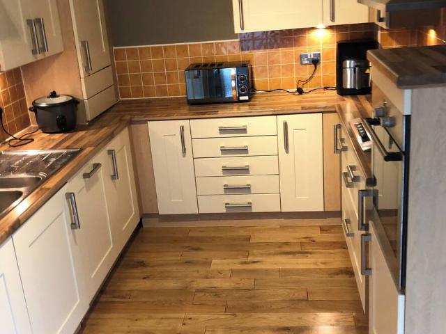 Apartment for rent in Thornwood, Glasgow