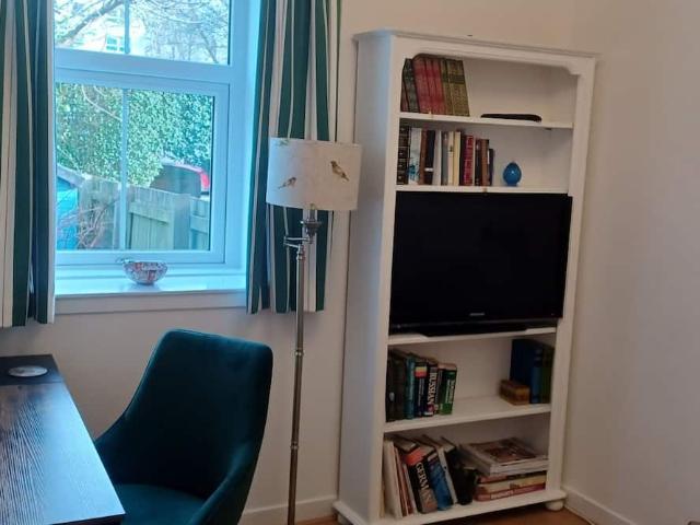 Apartment for rent in Thornwood, Glasgow