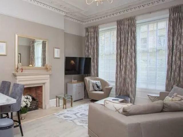 Apartment for rent in Hillhead, Scotland