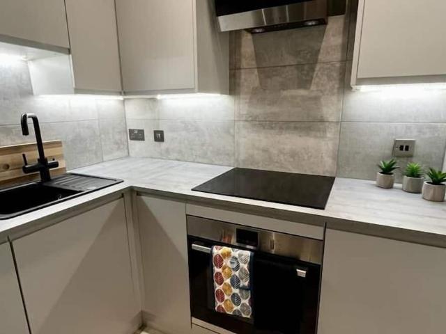Apartment for rent in Woodlands, Glasgow