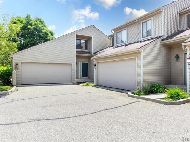 Condo for sale in Rochester Hills