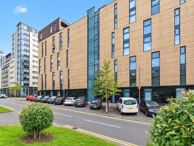 Apartment for rent in Thornwood, Glasgow