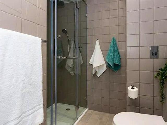 Studio for rent in Stobcross, Glasgow