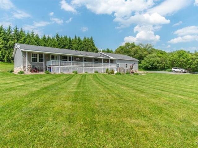 House for sale in Black River
