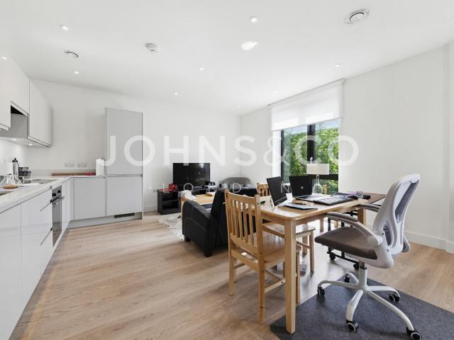 Apartment for rent in Aberfeldy Village, Blackwall