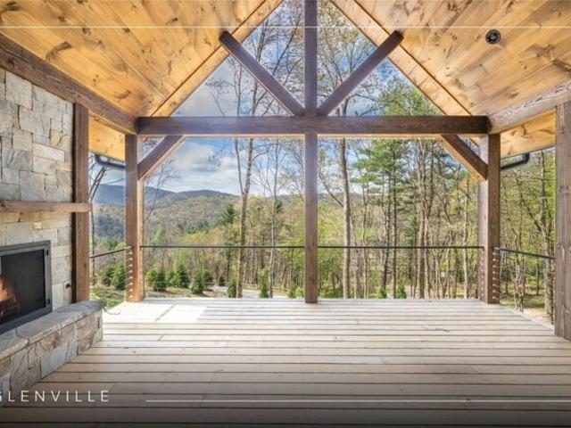 House for sale in Glenville