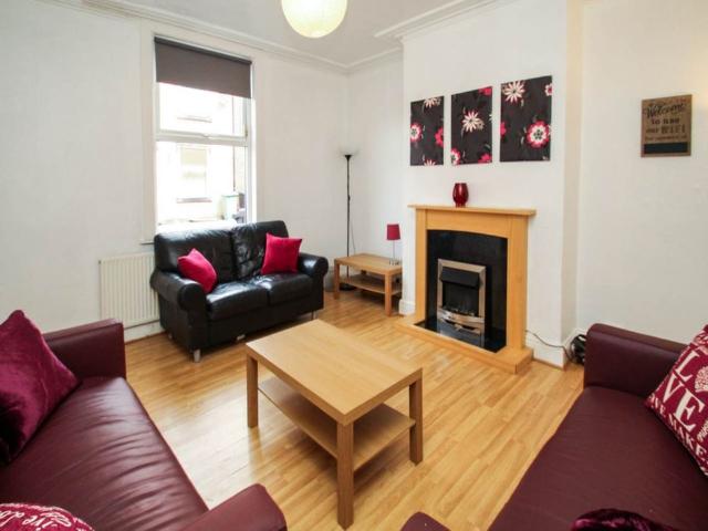 House for rent in Kirkstall, West Yorkshire