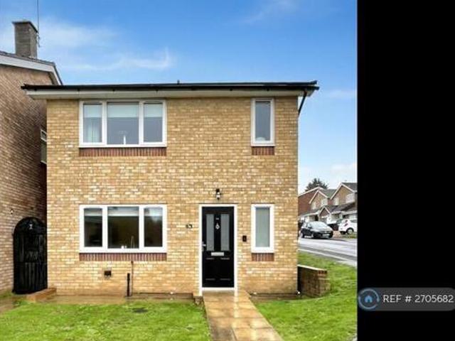 House for rent in Pouchen End, Hertfordshire